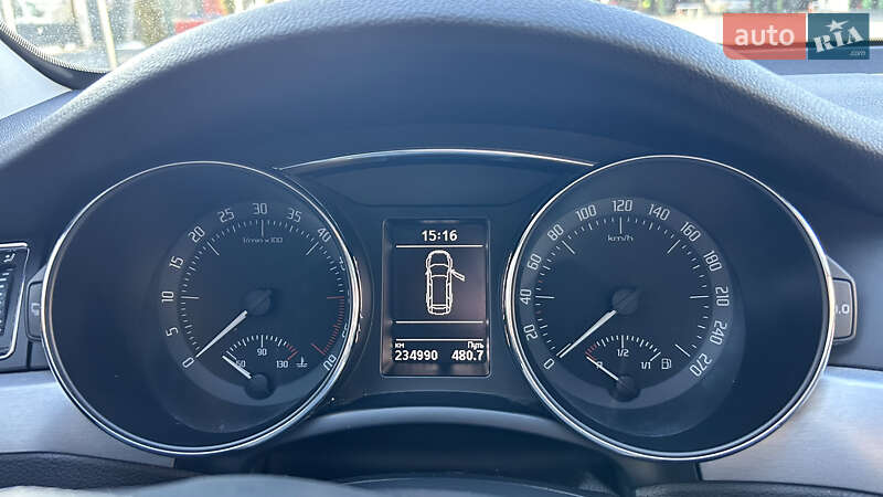 Универсал Skoda Superb 2014 в Луцке