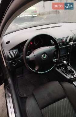 Лифтбек Skoda Superb 2008 в 