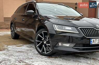 Универсал Skoda Superb 2015 в 