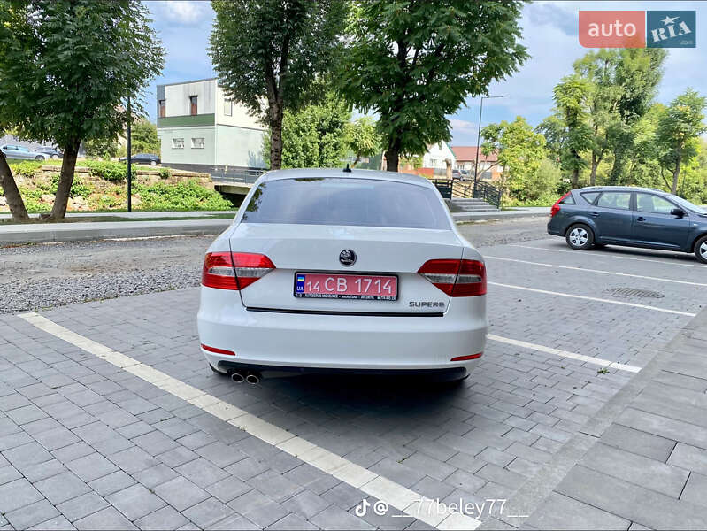 Лифтбек Skoda Superb 2013 в Хусте