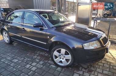 Лифтбек Skoda Superb 2004 в 