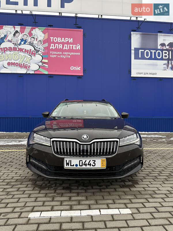 Універсал Skoda Superb 2021 в Нововолинську