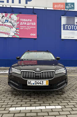 Универсал Skoda Superb 2021 в 