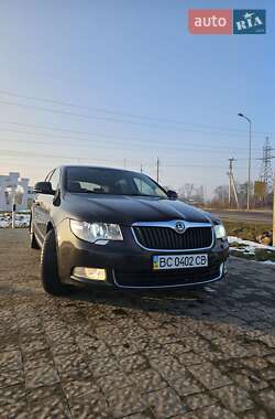 Лифтбек Skoda Superb 2009 в 