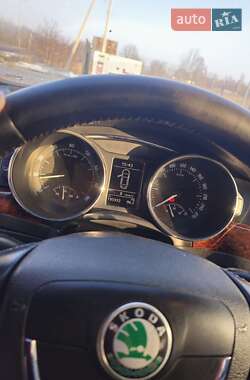 Лифтбек Skoda Superb 2009 в 