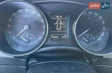 Універсал Skoda Superb 2010 в 