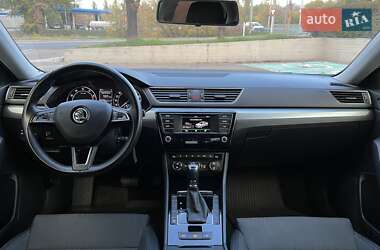 Ліфтбек Skoda Superb 2015 в Павлограді