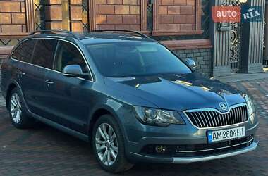 Універсал Skoda Superb 2014 в Звягелі