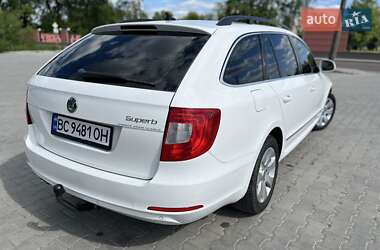 Універсал Skoda Superb 2011 в Дрогобичі