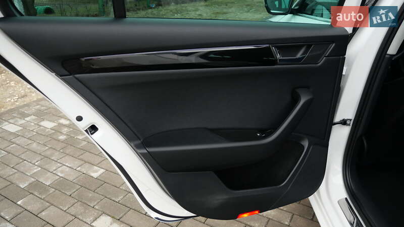 Универсал Skoda Superb 2019 в Львове