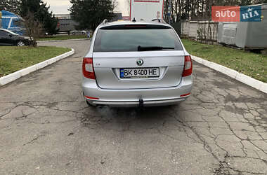 Універсал Skoda Superb 2012 в Рівному