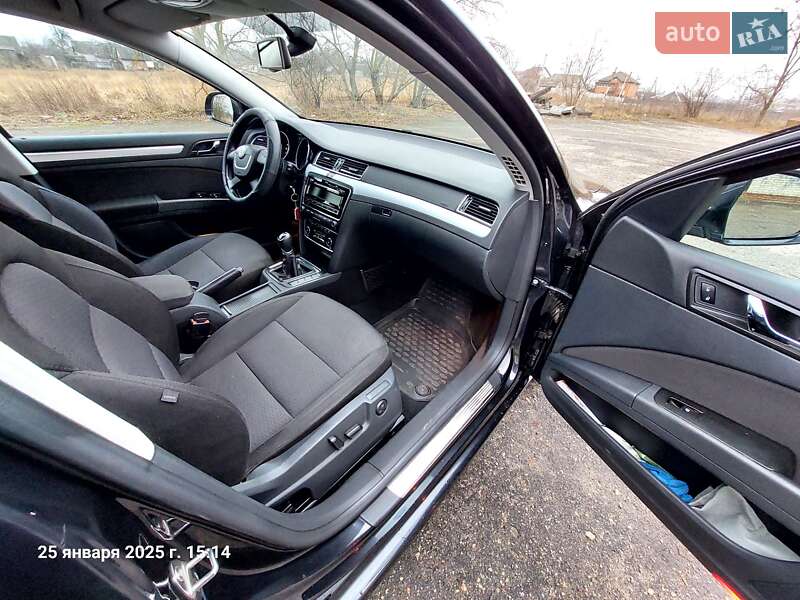 Универсал Skoda Superb 2013 в Житомире