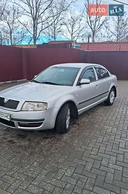 Лифтбек Skoda Superb 2005 в 