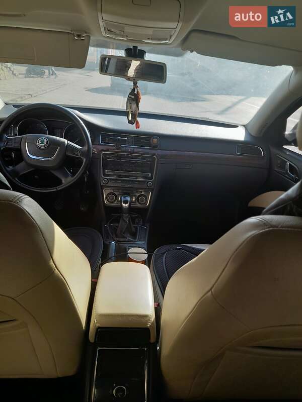 Лифтбек Skoda Superb 2010 в Залещиках фото 8 Лифтбек Skoda Superb 2010 в Залещиках