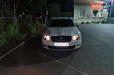 Универсал Skoda Superb 2010 в Ужгороде