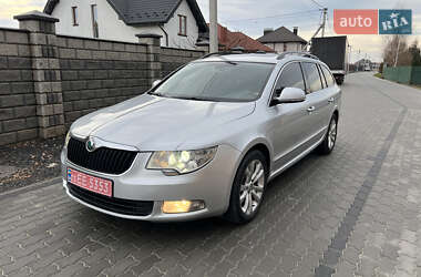 Универсал Skoda Superb 2011 в Луцке