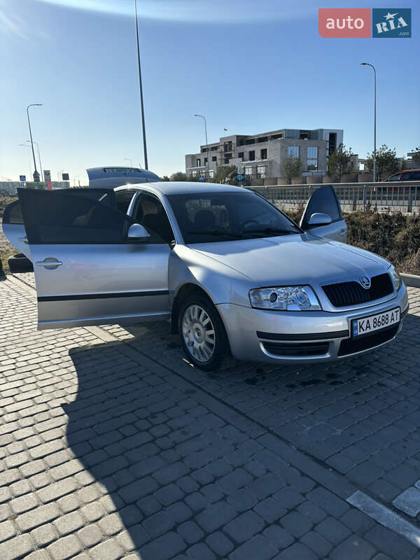 Ліфтбек Skoda Superb 2008 в Львові