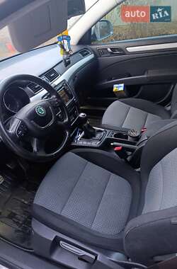 Универсал Skoda Superb 2013 в Ярмолинцах