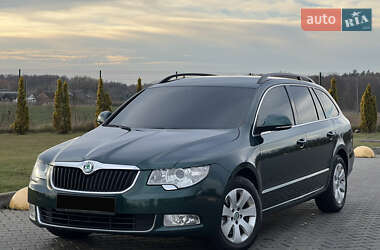 Універсал Skoda Superb 2011 в Луцьку