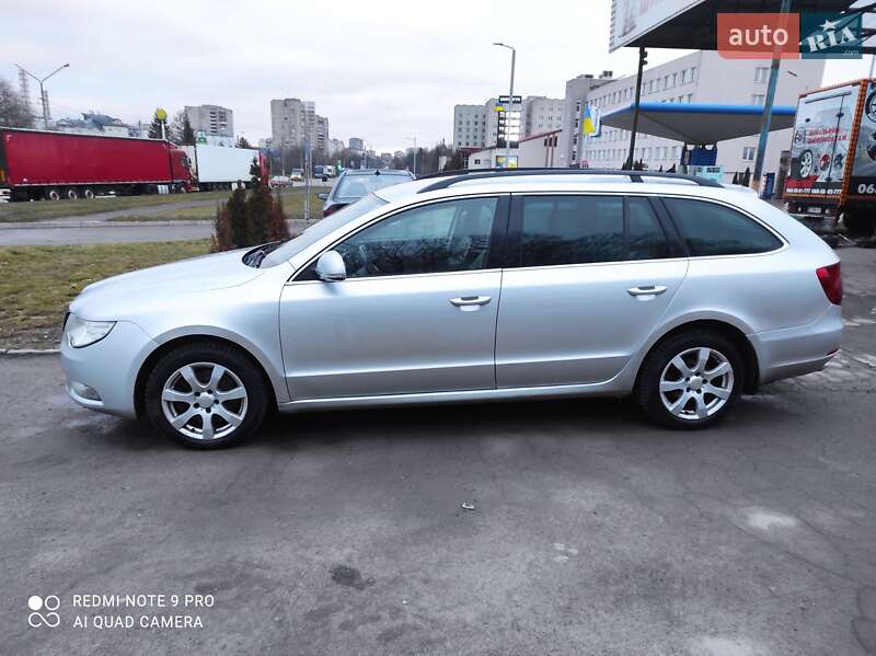 Универсал Skoda Superb 2011 в Львове фото 3 Универсал Skoda Superb 2011 в Львове