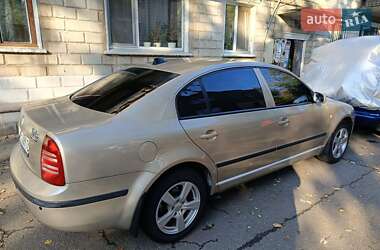 Ліфтбек Skoda Superb 2005 в Кривому Розі