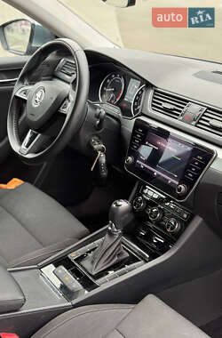 Лифтбек Skoda Superb 2017 в 
