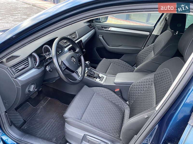 Универсал Skoda Superb 2020 в Луцке
