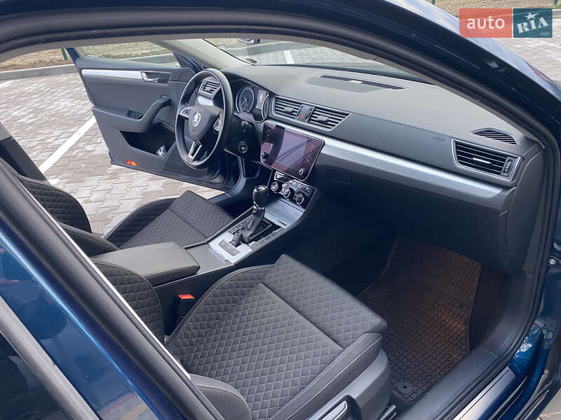 Универсал Skoda Superb 2020 в Луцке