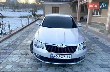 Ліфтбек Skoda Superb 2014 в Тячеві