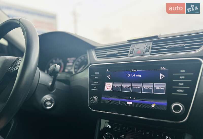 Универсал Skoda Superb 2018 в Кривом Роге