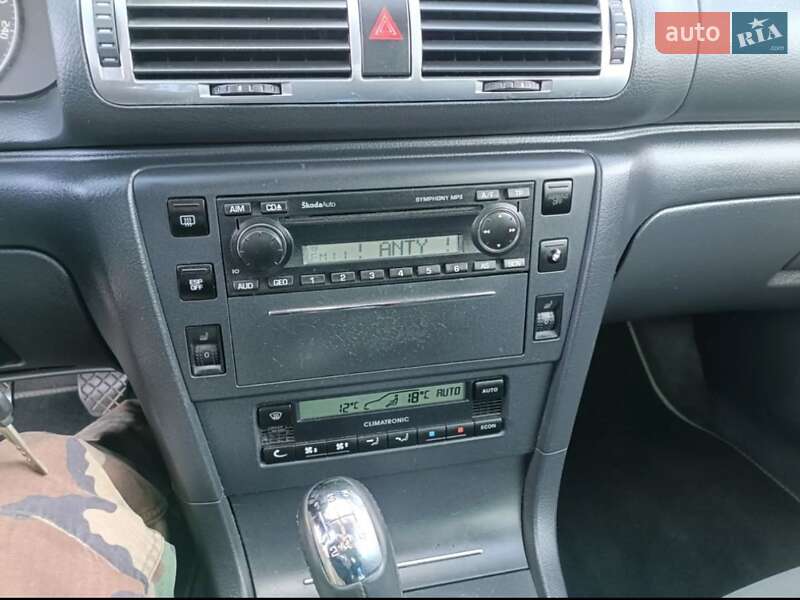 Ліфтбек Skoda Superb 2001 в Слов'янську