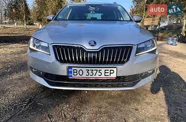 Универсал Skoda Superb 2016 в Залещиках