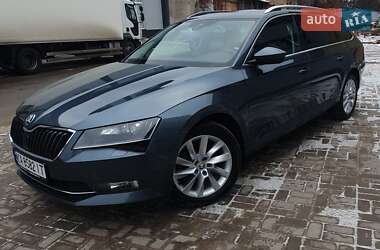 Універсал Skoda Superb 2018 в Києві