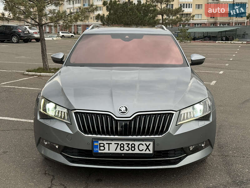 Универсал Skoda Superb 2015 в Николаеве