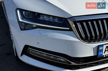 Лифтбек Skoda Superb 2019 в 