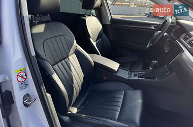 Лифтбек Skoda Superb 2019 в 