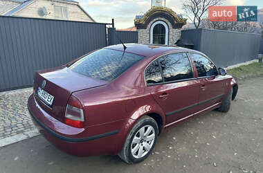 Лифтбек Skoda Superb 2004 в Косове