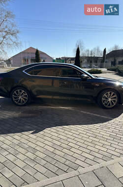 Лифтбек Skoda Superb 2016 в Берегово