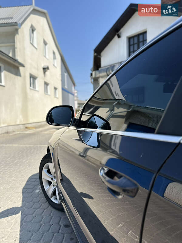 Универсал Skoda Superb 2012 в Долине