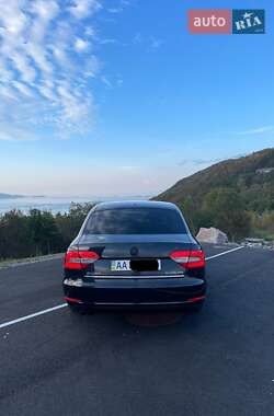 Лифтбек Skoda Superb 2013 в 