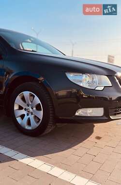 Универсал Skoda Superb 2011 в 