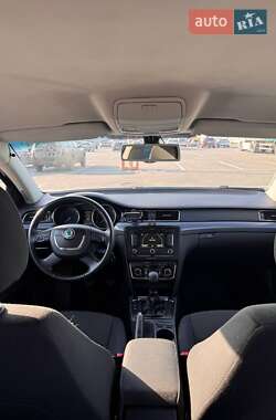 Универсал Skoda Superb 2011 в 