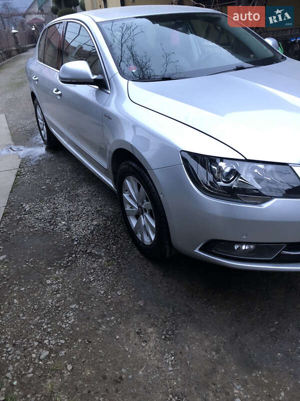 Лифтбек Skoda Superb 2014 в Тячеве