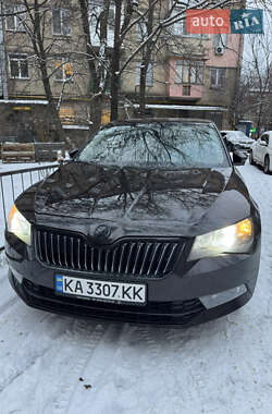 Лифтбек Skoda Superb 2015 в Киеве