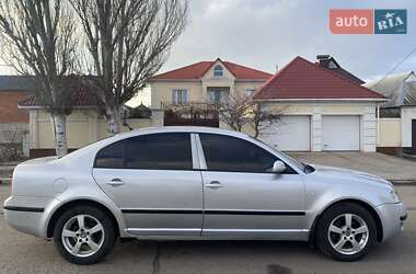 Лифтбек Skoda Superb 2002 в Николаеве