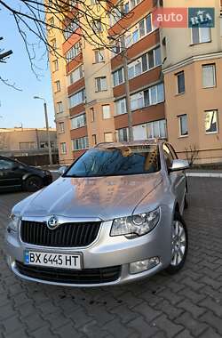 Універсал Skoda Superb 2010 в Хмельницькому