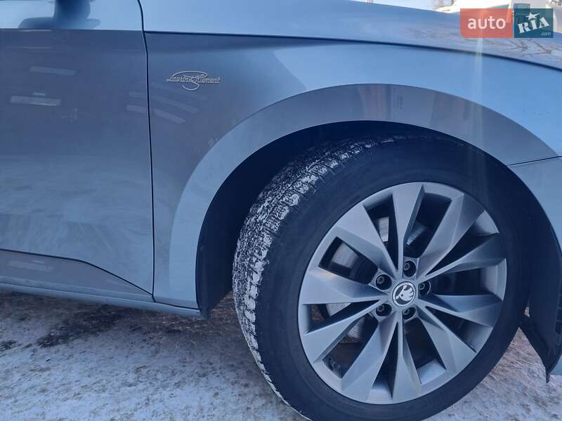 Лифтбек Skoda Superb 2017 в Кременчуге