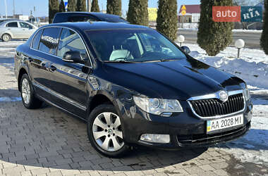 Лифтбек Skoda Superb 2010 в Сарнах