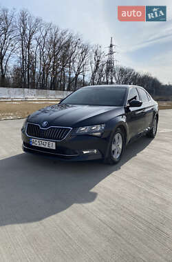 Лифтбек Skoda Superb 2017 в Луцке