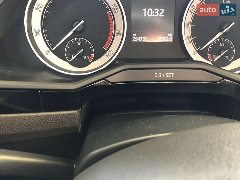 Лифтбек Skoda Superb 2017 в Перечине